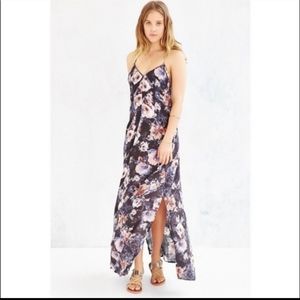 UO Band of Gypsies floral maxi dress medium